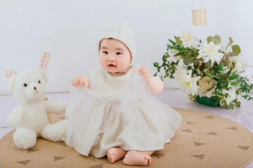 微山宝宝几个月抬头